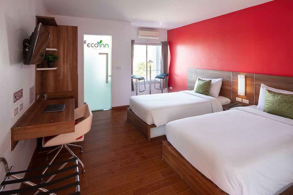 Deluxe, 2 Twin Beds, Non Smoking, City View