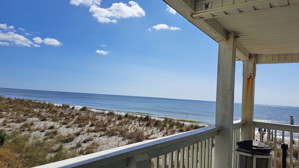 Oceanfront Shared Walkway photo 2