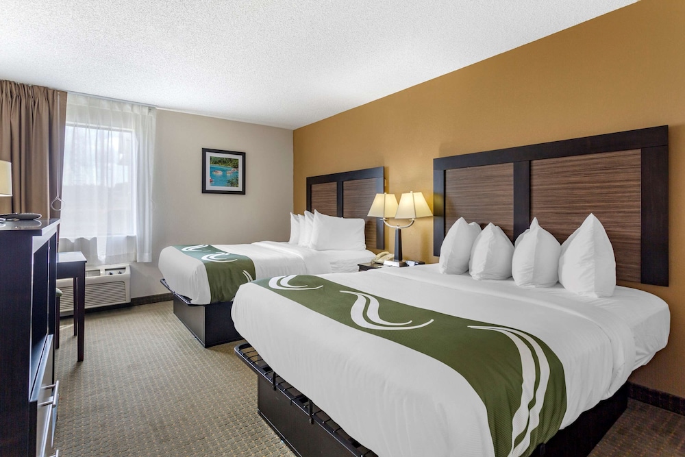 Standard Room, 2 Queen Beds, Non Smoking - Photo 8