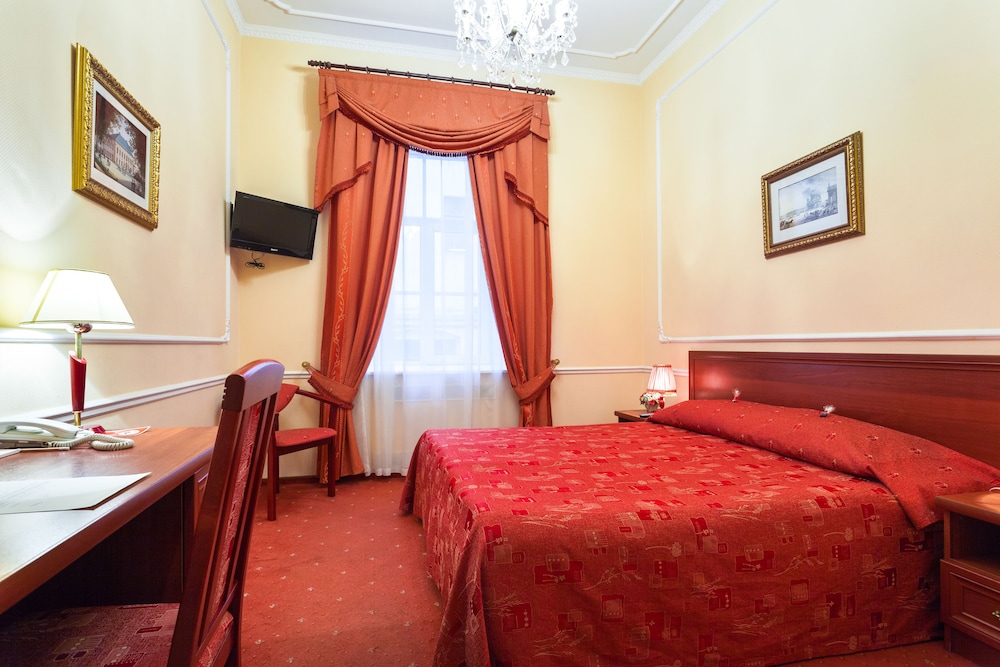 Standard Double or Twin Room photo 1