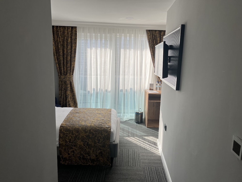 Economy Single Room, City View