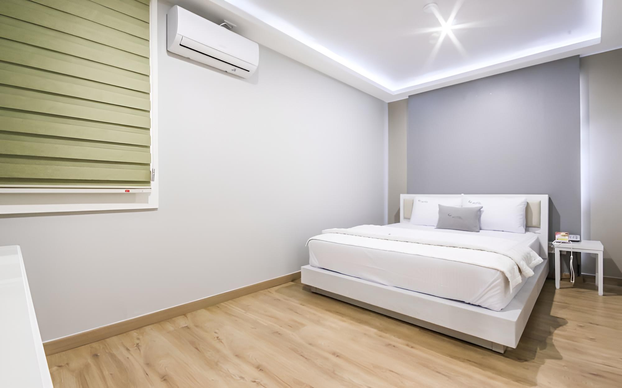 Room (VIP (Netflix Available 2 Rooms 3 Doub) photo 3