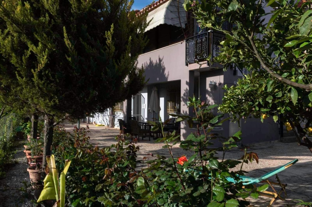 Superior House photo 2
