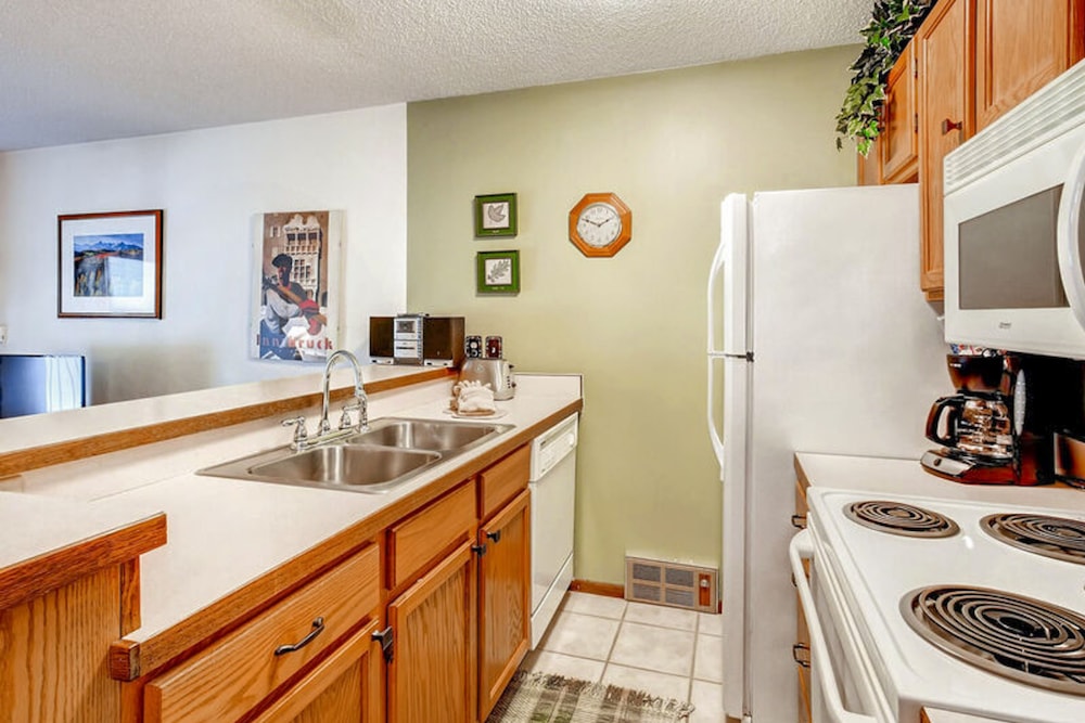 Condo, 1 Bedroom photo 3