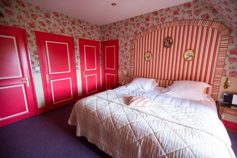 Deluxe Double Room, Ensuite, Garden View (Diane De Poitiers) - Photo 2