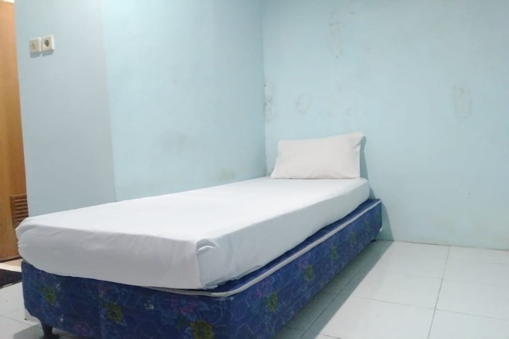 Standard Single Room photo 2