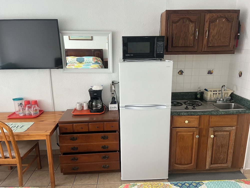 Double Queen Room with Efficiency photo 3