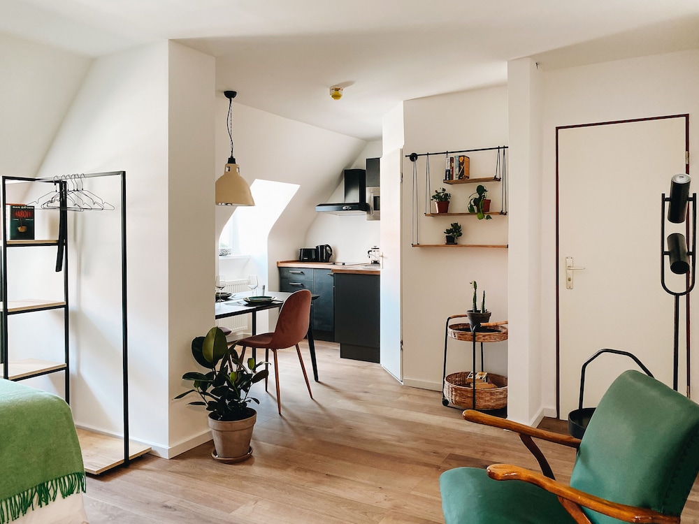 Studio Suite (city center 52)