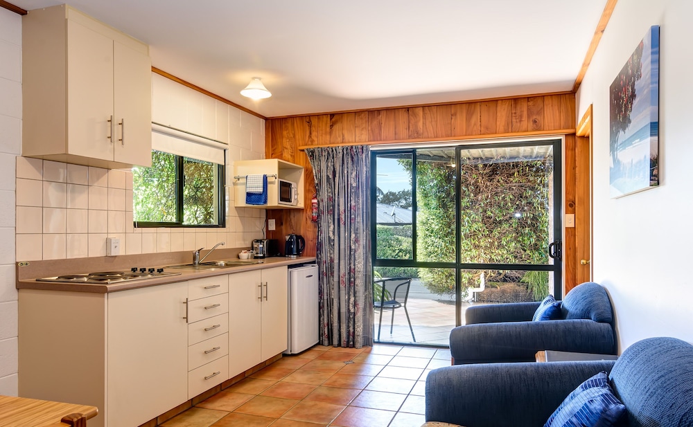 Budget One Bedroom Unit Garden View photo 3