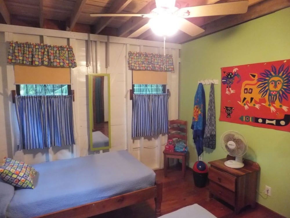 Cottage, Multiple Beds, Non Smoking photo 2