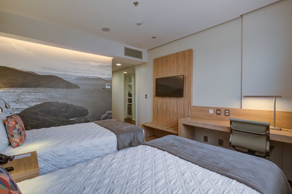 Superior Room, Multiple Beds - Photo 13