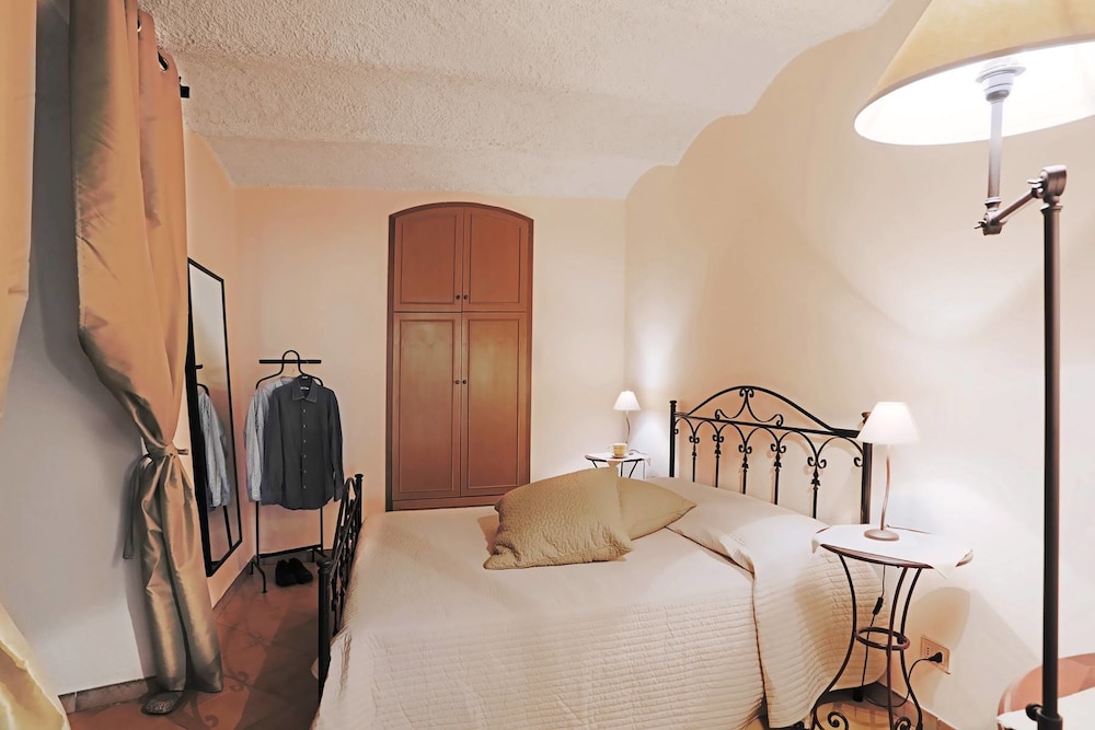 Apartment, 2 Bedrooms, Partial Sea View, Sea Facing (Giardino) photo 2