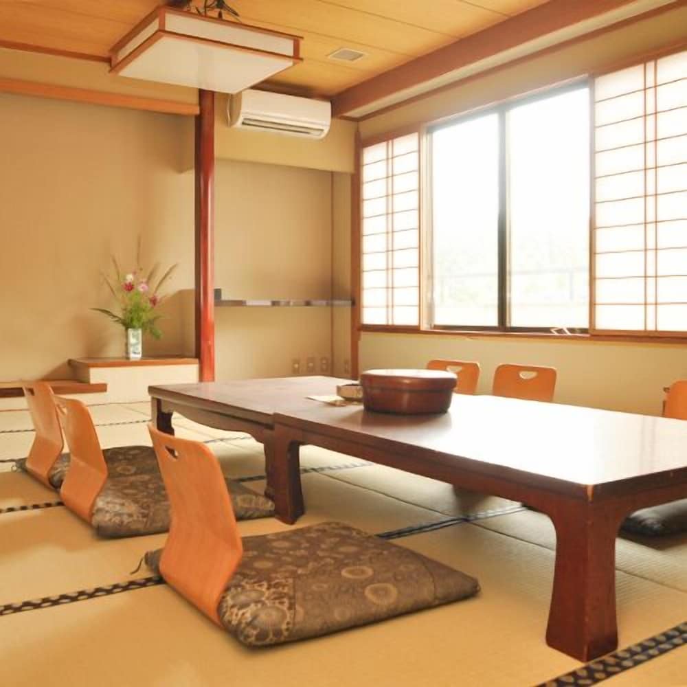 Japanese Style Room, Smoking photo 2