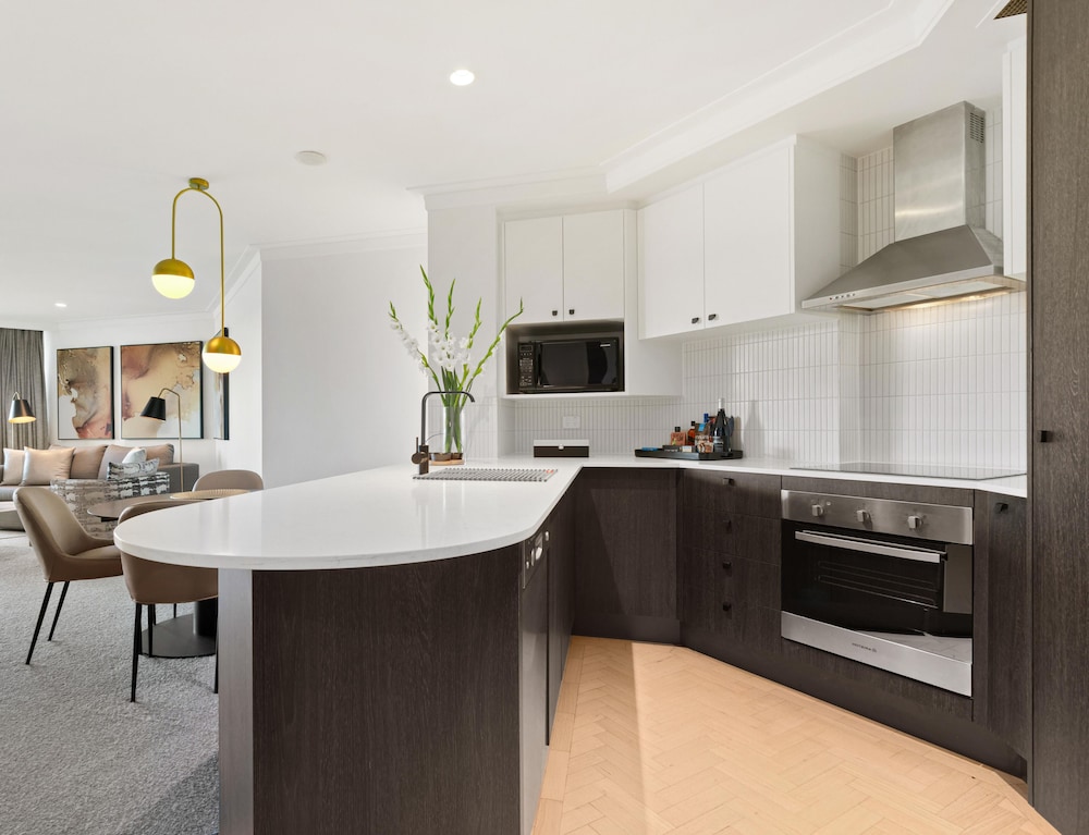 Deluxe Apartment, 2 Double Beds, Garden View thumbnail 5
