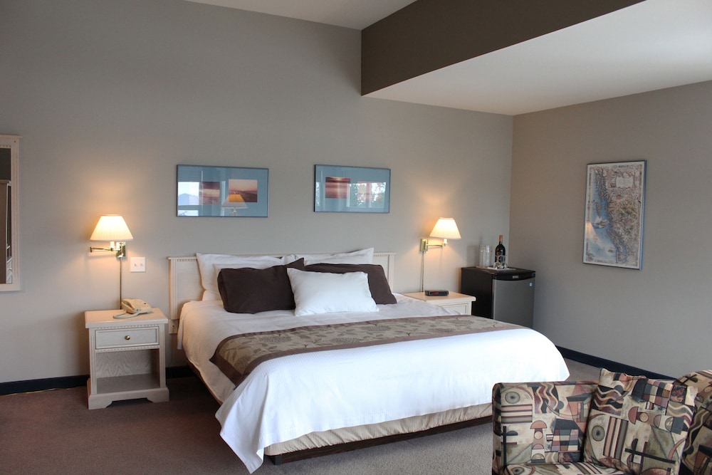 Classic Room, 1 Queen Bed photo 3