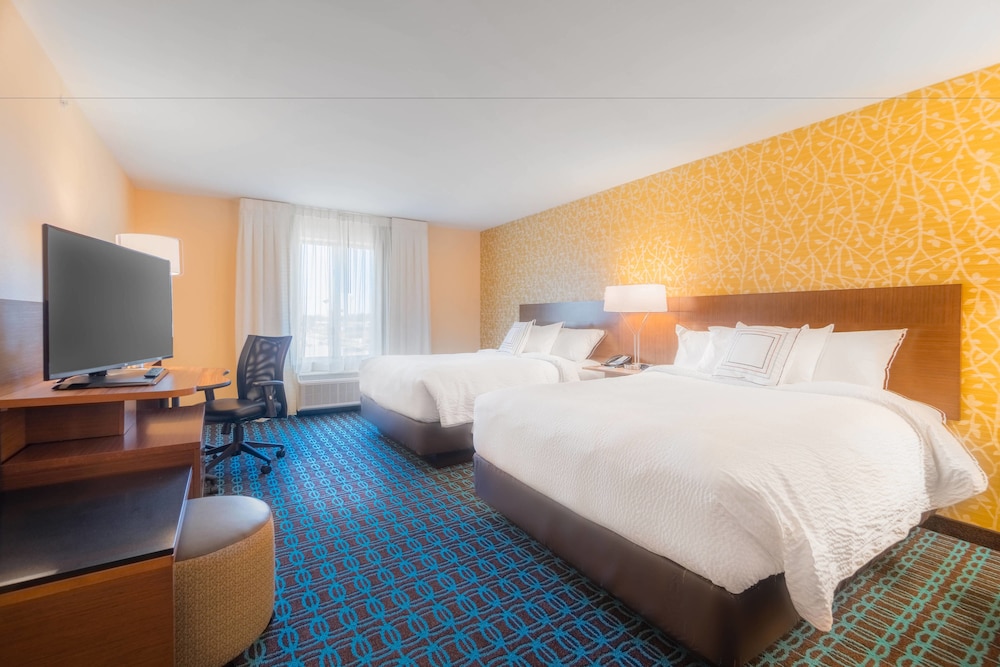 Room, 2 Queen Beds (Hearing Accessible) photo 1