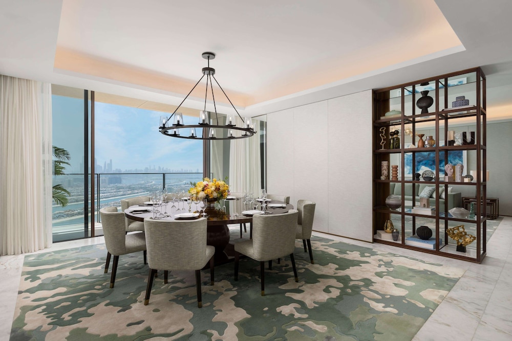 Skyscape Penthouse - Palm View thumbnail 5