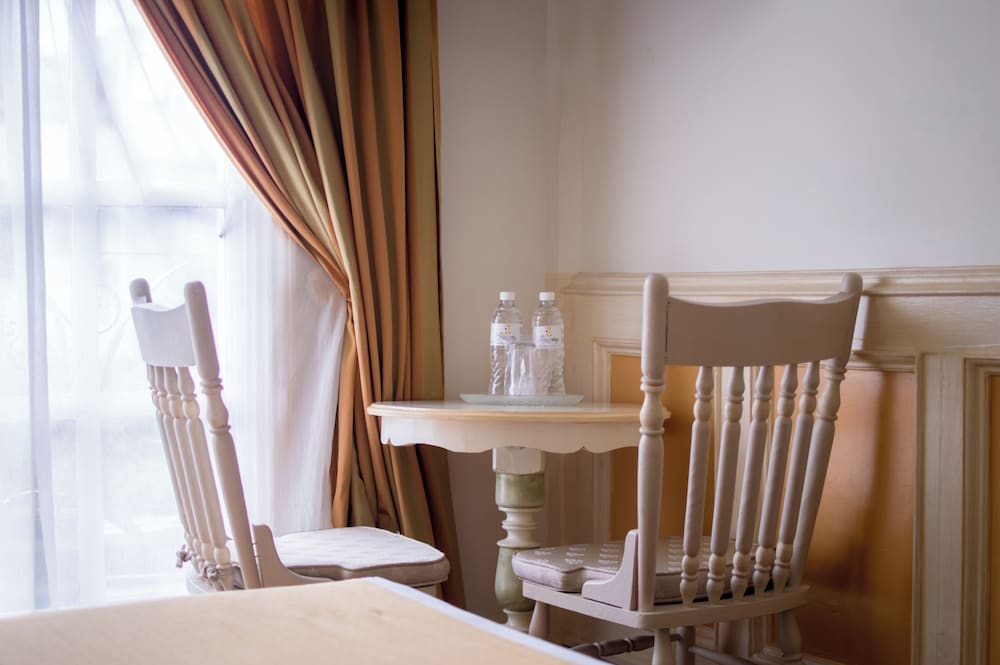 Double Room - Photo 6