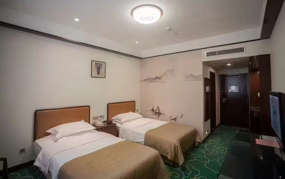 Standard Twin Room - Photo 7