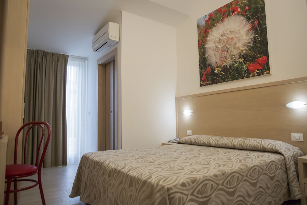 Classic Double Room - Photo 4