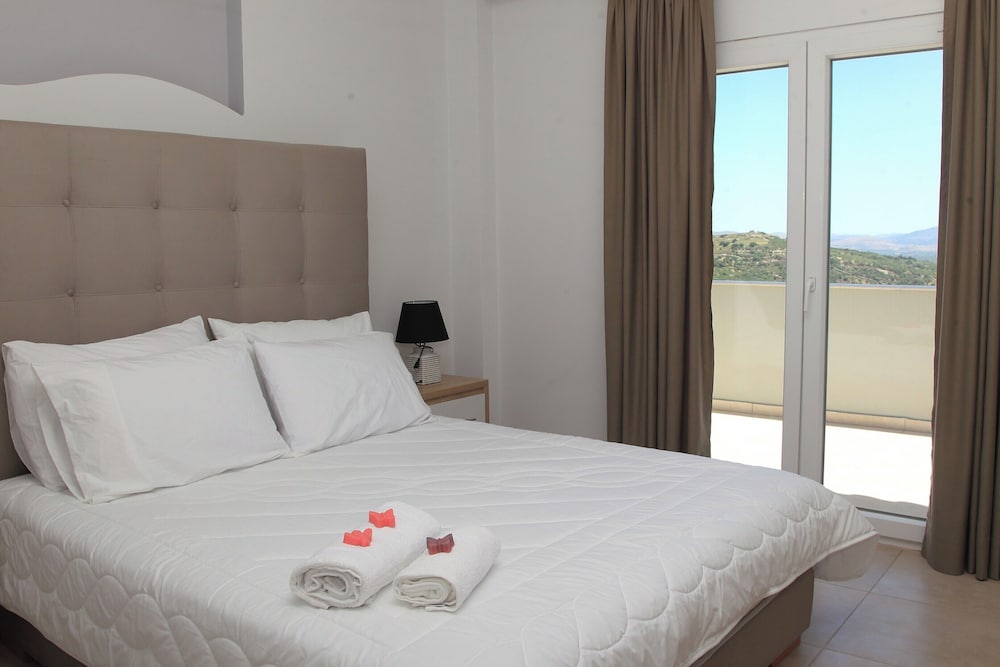 Villa photo 1