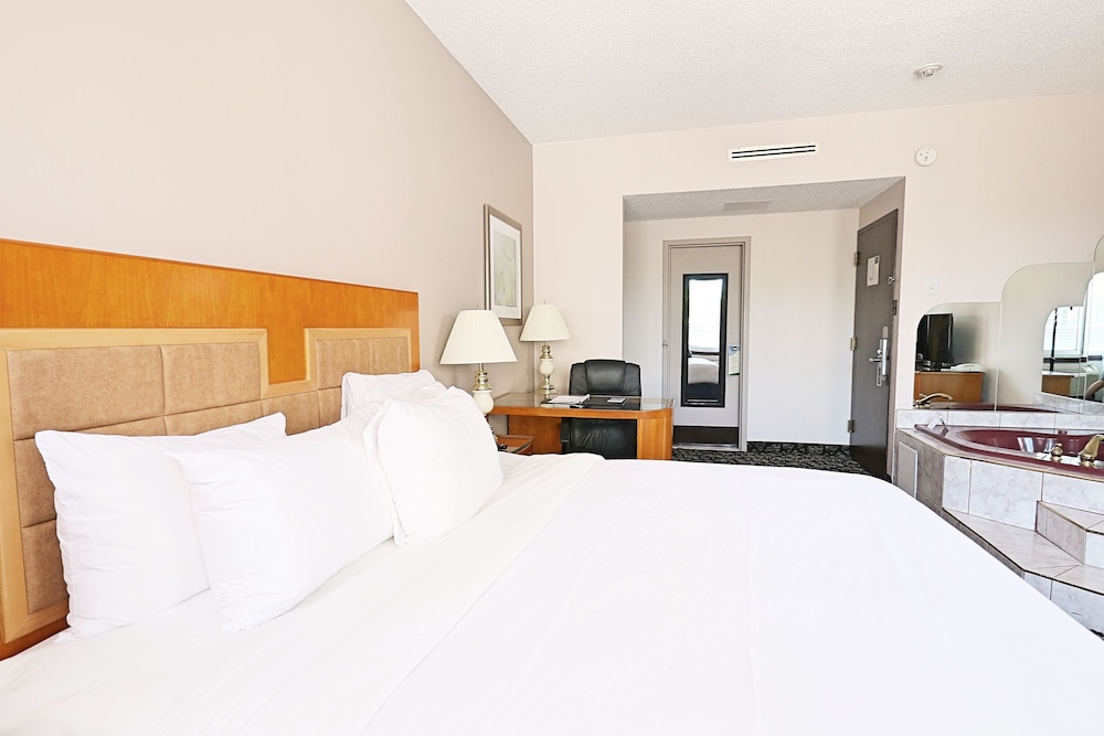 Empire Suites — photo 76