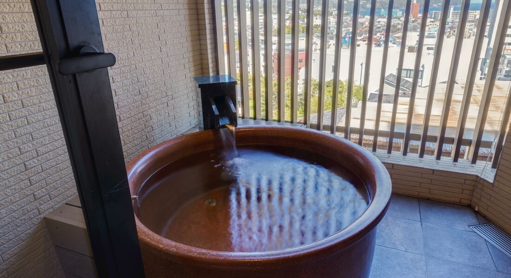 SHIKON, Japanese Western Style Twin Room with Open-air bath, Non Smoking photo 3