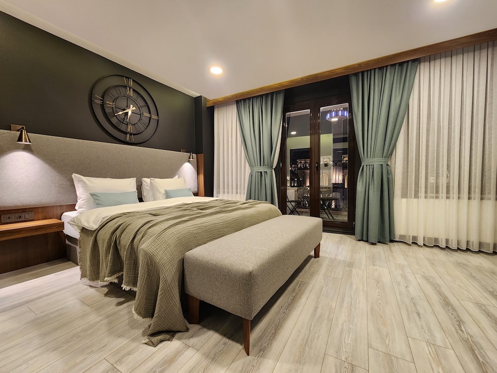 Panoramic Studio House With Balcony photo 2