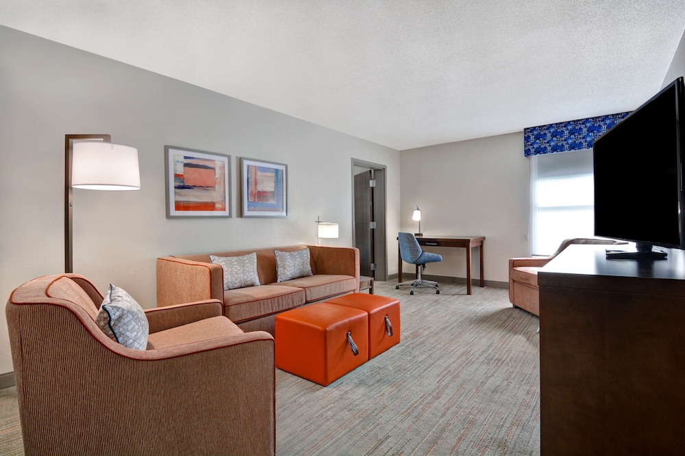 Suite, 1 King Bed, Non Smoking - Photo 6