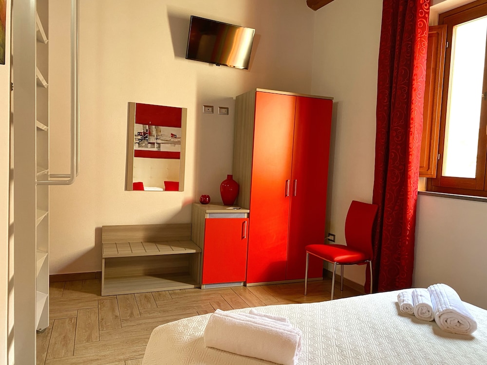 Deluxe Triple Room photo 2