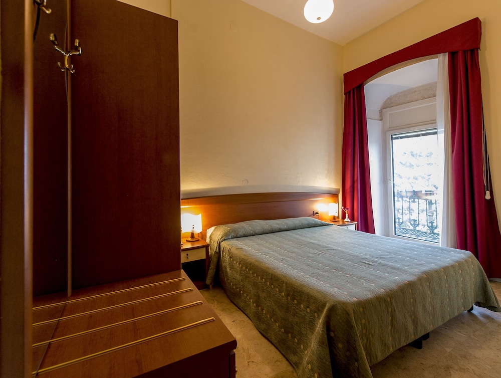Double Or Twin Room, Sea View