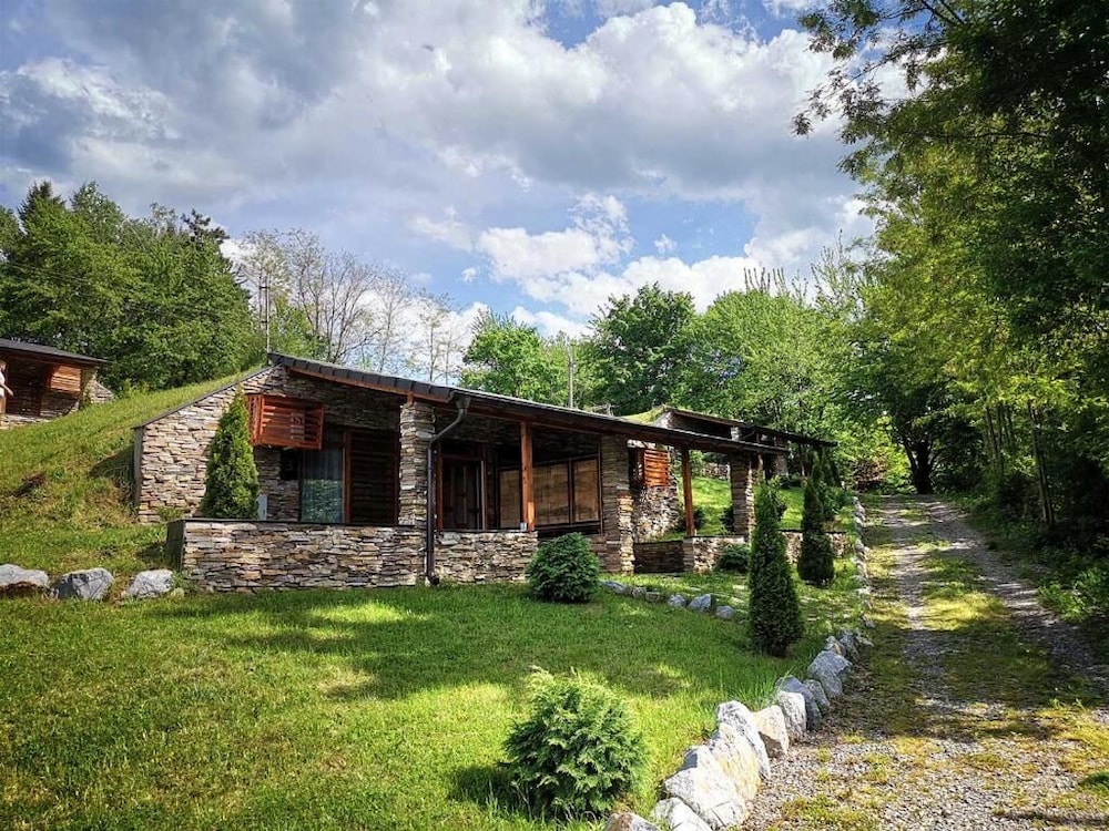 Family Bungalow photo 1