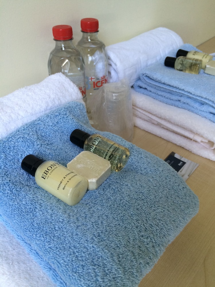 Standard Single Room, Ensuite photo 1
