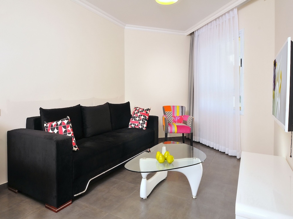 Premium Suite, 1 Bedroom, Balcony, Lake View photo 2