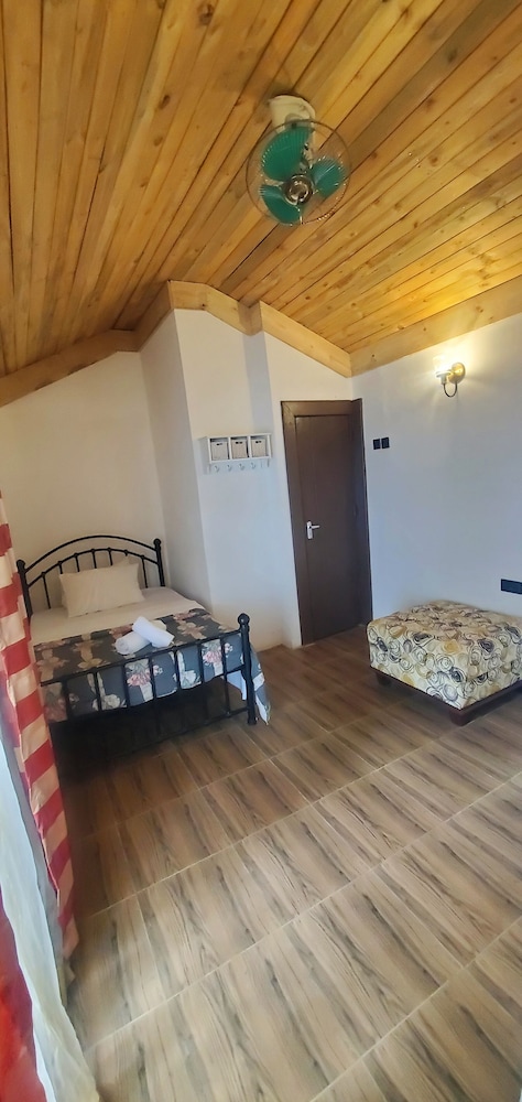 Classic Studio, 1 Bedroom, Kitchenette, Courtyard Area photo 1