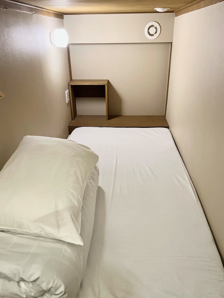 Economy Shared Dormitory, Mixed Dorm [Check-in 3-7PM / Contact Hotel in advance for Late Check-in] photo 3