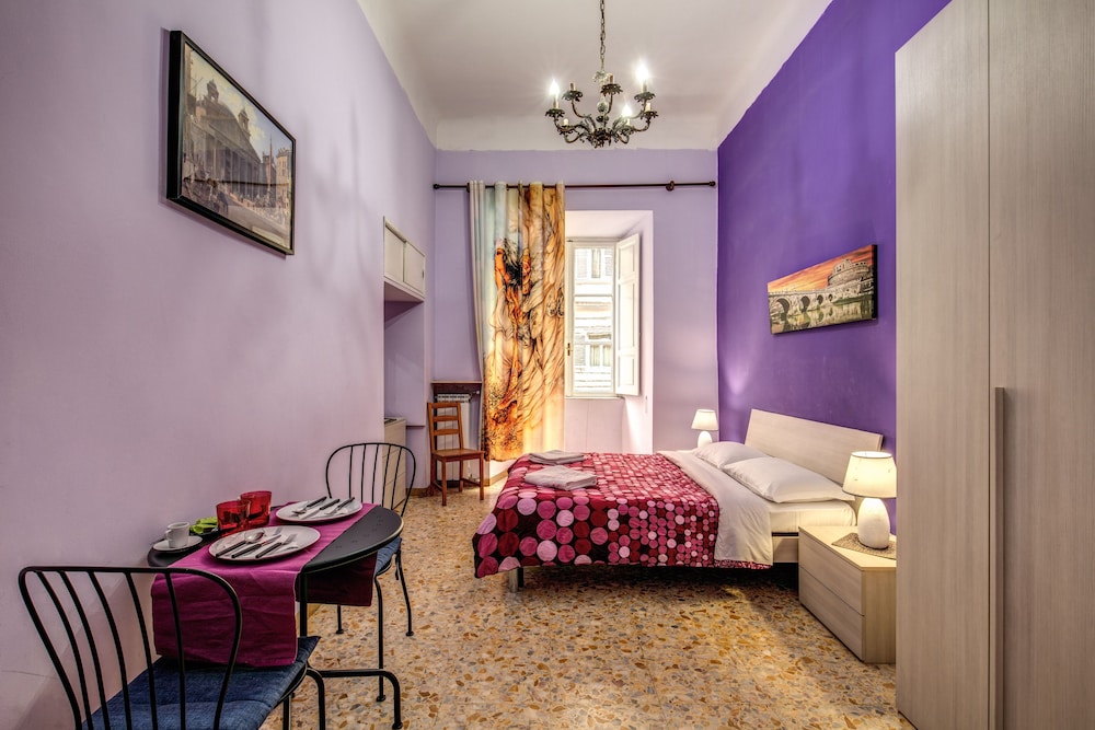 Double or Twin Room, Shared Bathroom (Via Principe Amedeo, 62) photo 3