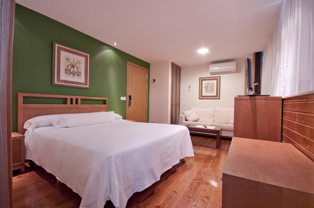 Superior Double Room - Photo 5