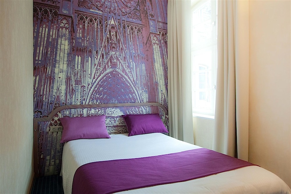 Double Room (Cosy - with attic or courtyard view) - Photo 5