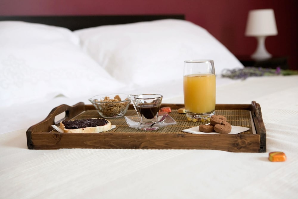 Triple Room, Multiple Beds photo 3