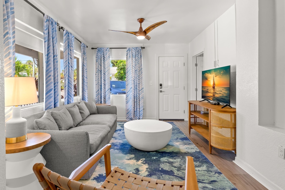 Cabana Condo