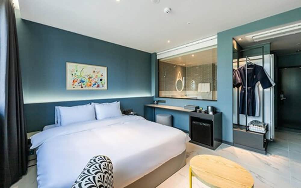 Deluxe Double Room, River View - Photo 1