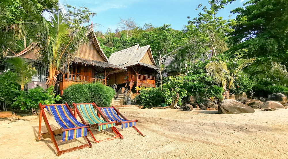 Beach Front Bungalow - Fan Room photo 3