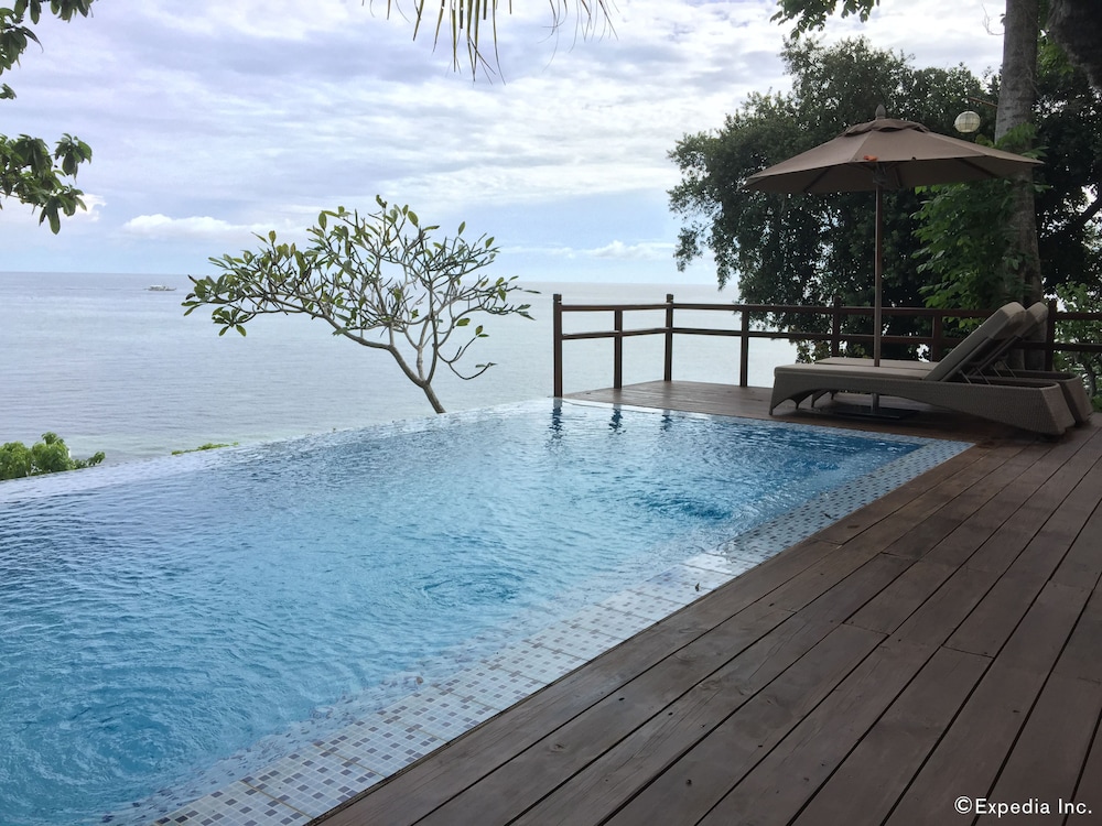 Infinity Pool Villa photo 2