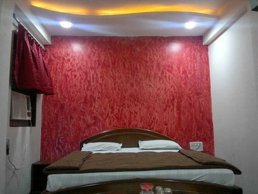 Standard Room (Non A/C)