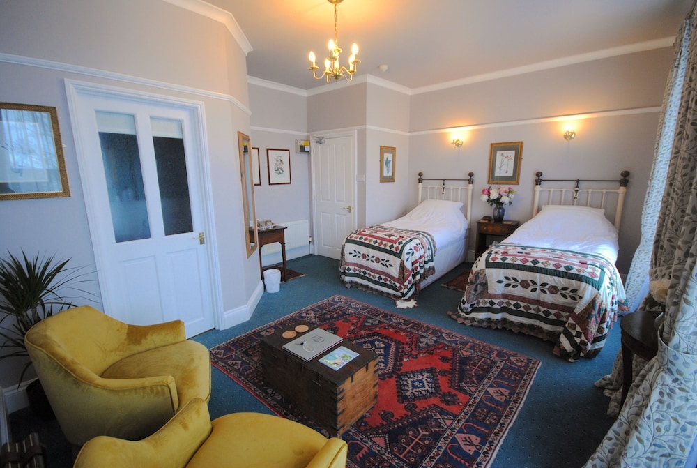 Winston Twin Room