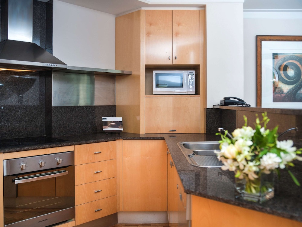 Apartment, 2 Bedrooms, Garden View thumbnail 5