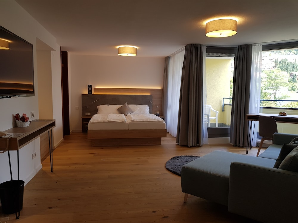 Junior suite with balcony photo 1