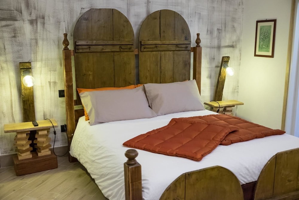 Double Room (Ruggine)