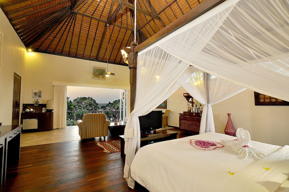 Royal Suite - Photo 2